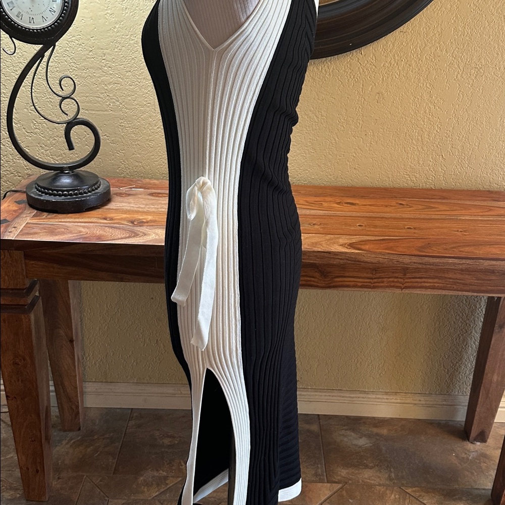 NWT Commense One Shoulder Black and White Knit Dress - Picture 9 of 11